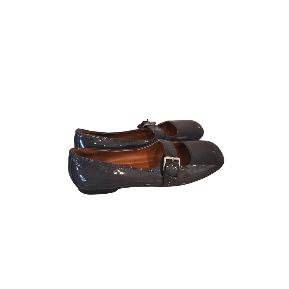 Zodiac Gray Patent Leather Mary Jane Flats size 8 - Picture 2 of 9
